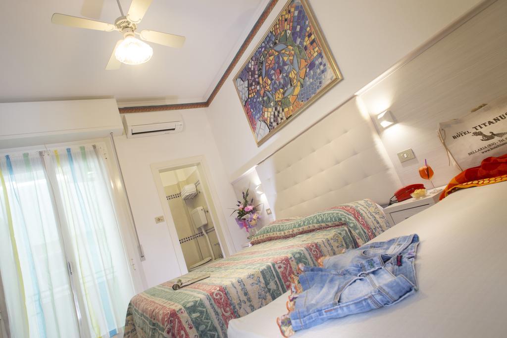 Hotel Titanus Bellaria-Igea Marina Zewnętrze zdjęcie