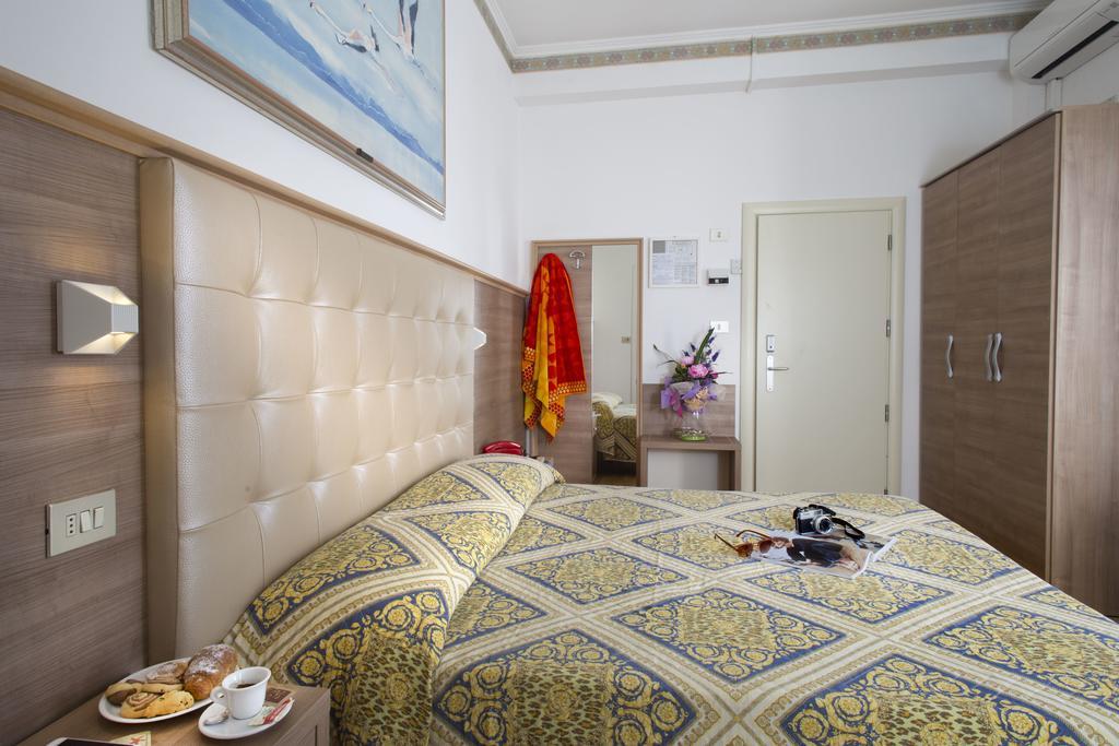 Hotel Titanus Bellaria-Igea Marina Zewnętrze zdjęcie