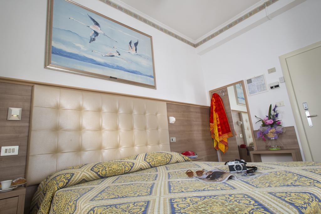 Hotel Titanus Bellaria-Igea Marina Zewnętrze zdjęcie