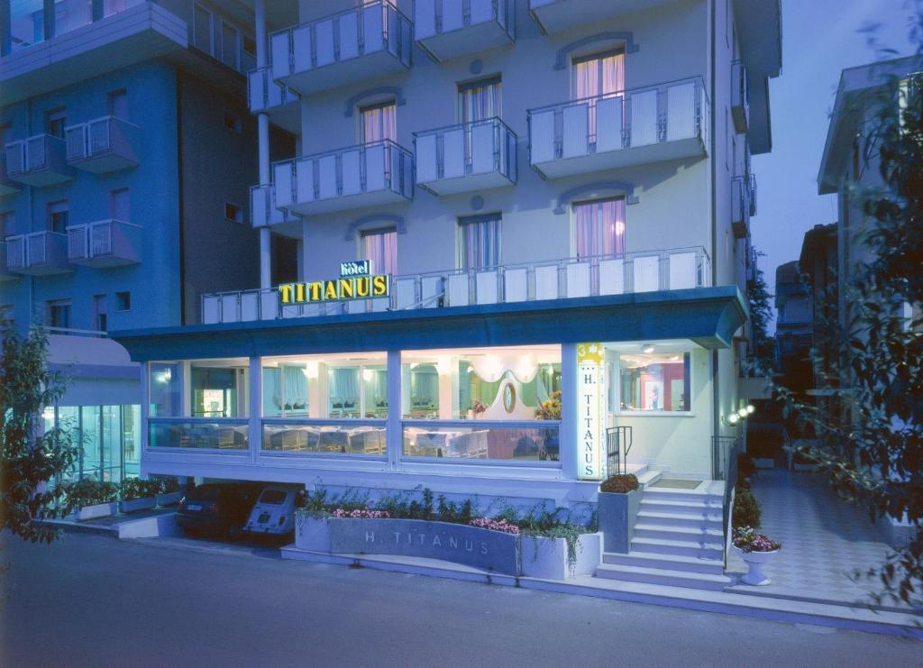 Hotel Titanus Bellaria-Igea Marina Zewnętrze zdjęcie