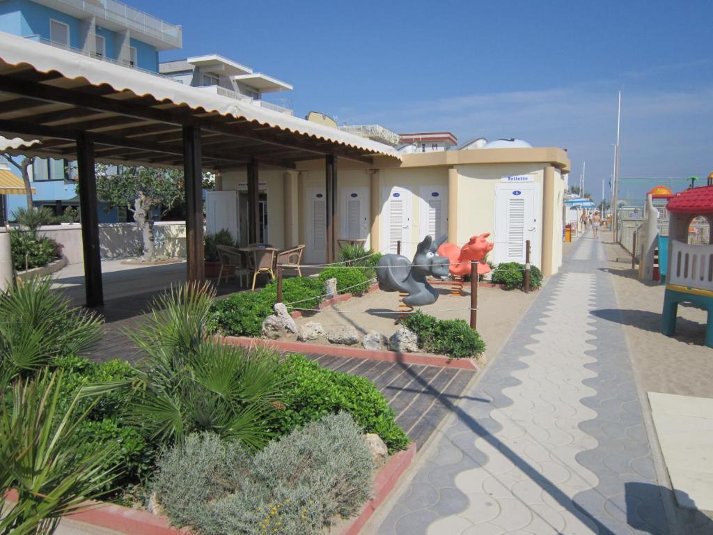 Hotel Titanus Bellaria-Igea Marina Zewnętrze zdjęcie