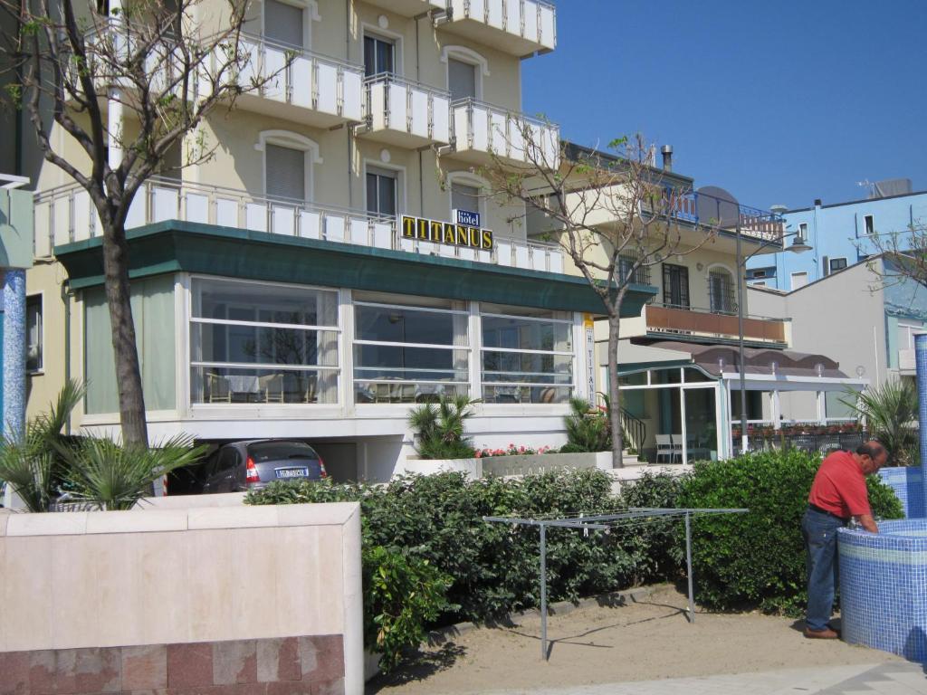 Hotel Titanus Bellaria-Igea Marina Zewnętrze zdjęcie