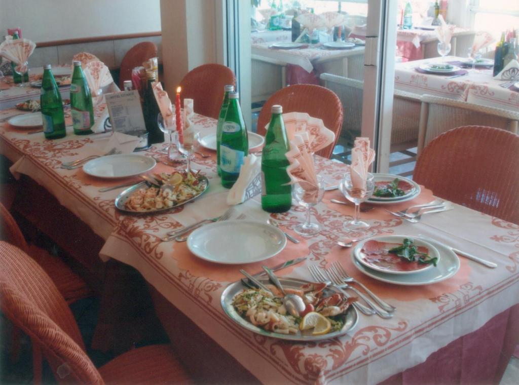 Hotel Titanus Bellaria-Igea Marina Zewnętrze zdjęcie